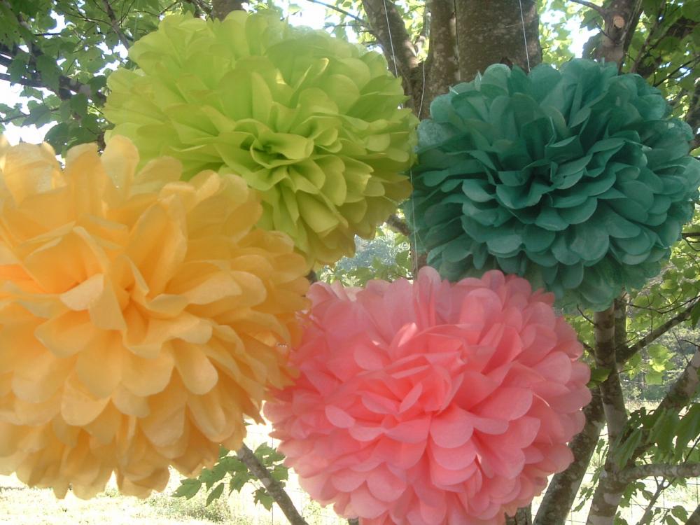 Party decorations. Wedding decorations. 10 Tissue paper poms
